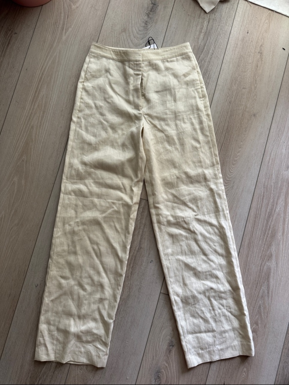 NWT Theory Light Cream Linen Trousers